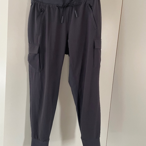 ATHLETA Women’s Size 10 Jogger/Cargo Pants - Picture 1 of 7